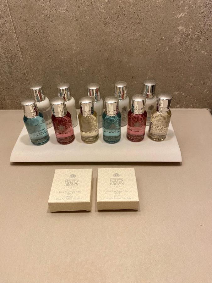 Ej Boutique Suites Милина Экстерьер фото
